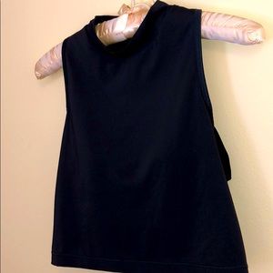 Crop workout top